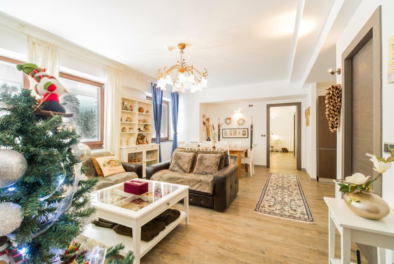 Charming 3-Bedroom Apartment Poiana Brasov Luaran gambar