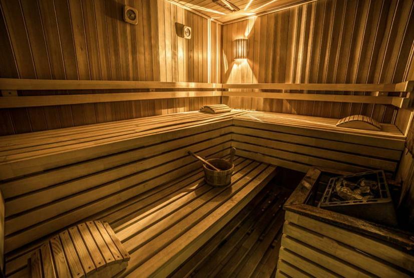 Charming 3-Bedroom Apartment Poiana Brasov Luaran gambar
