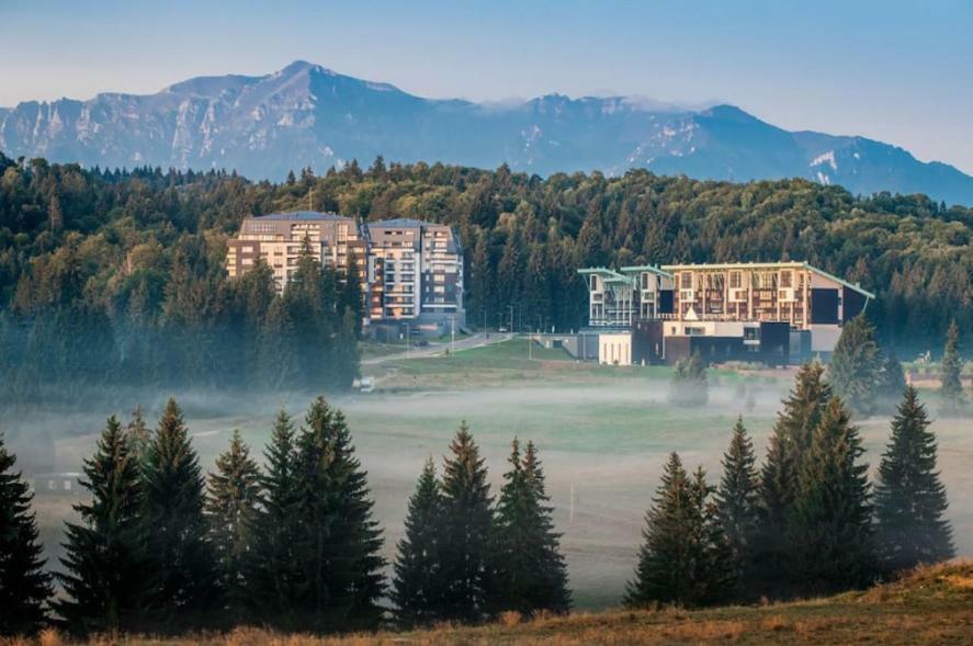 Charming 3-Bedroom Apartment Poiana Brasov Luaran gambar